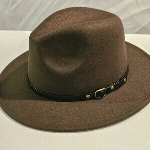 HAT IN GREY COLOR